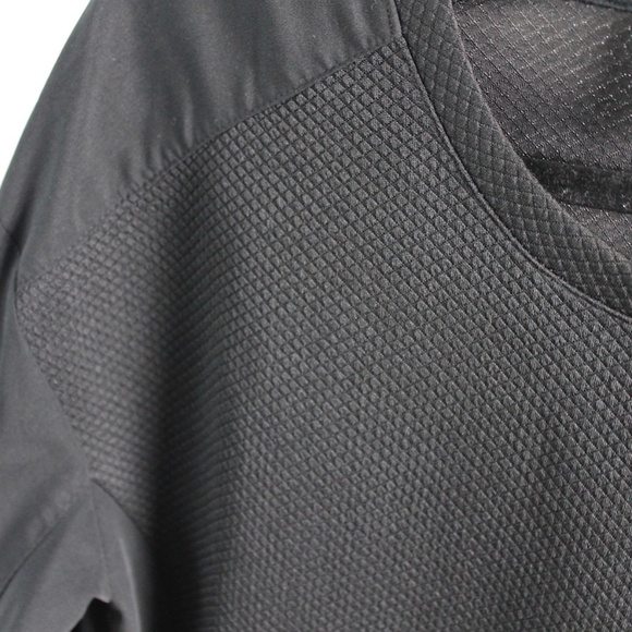 Two by Vince Camuto Black Textured Sweatshirt Style Top - Picture 4 of 6